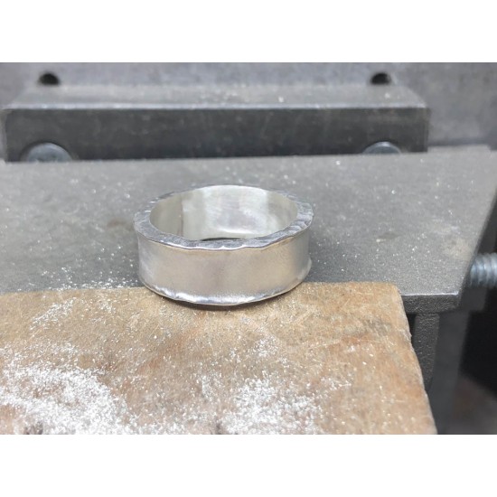 Metal thumb store ring